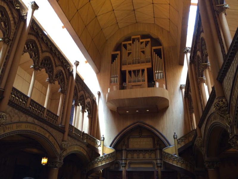 Another view of the Notre Dame pipe organ