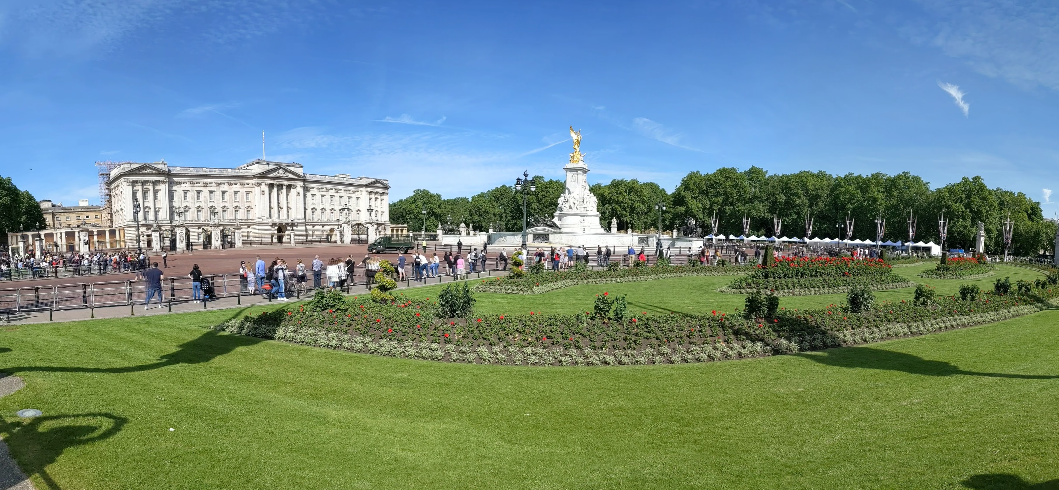 A panorama of Buckingham Palace