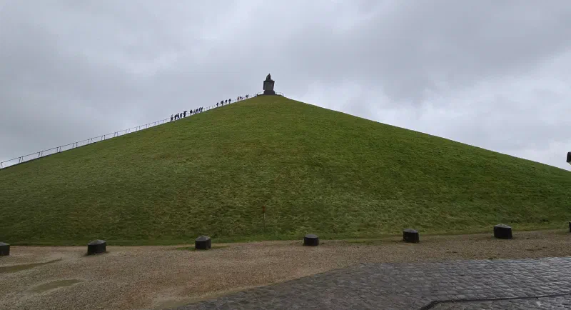 The Lion&rsquo;s Mound